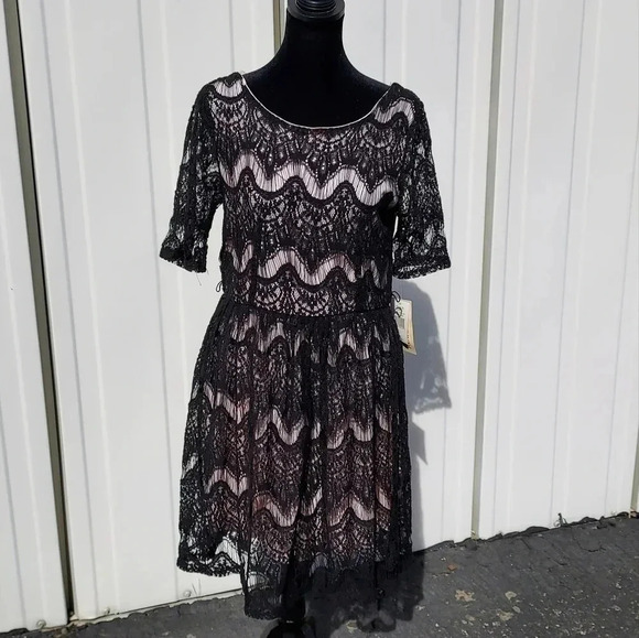 NWT Rewind Lace Dress Pink & Black Large - Picture 12 of 12